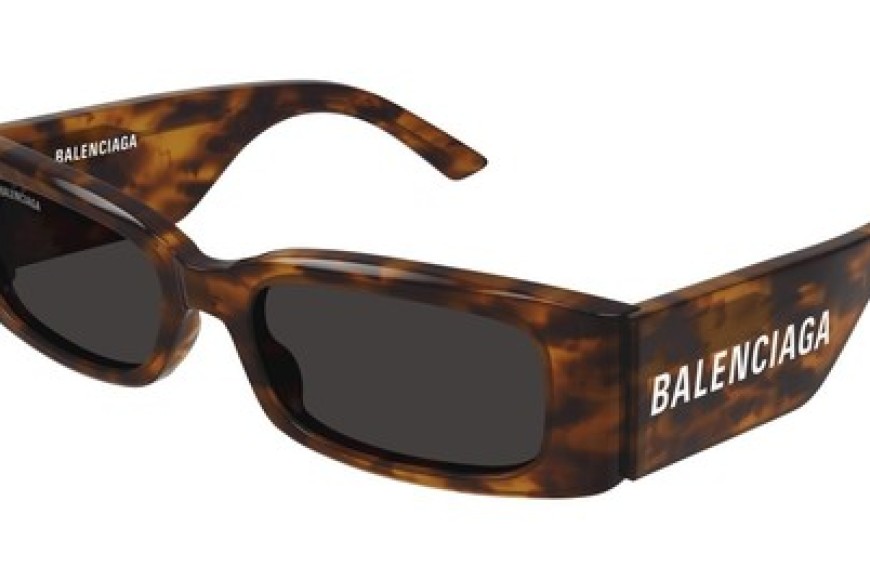 Ochelari de soare pentru femei – moderni, rezistenți și de marcă