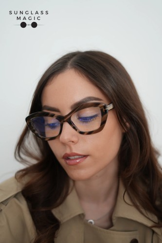 Tom Ford FT6044-B - 056 - 54 - CU LENTILE CU FILTRU PENTRU LUMINĂ ALBASTRU-VIOLET Cadru optic Cat Eye (Ochi de pisică)